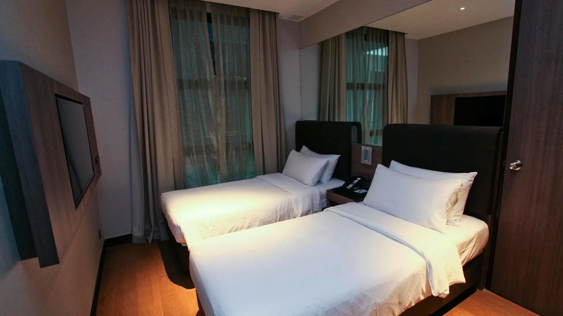 Aqueen Hotel Kitchener Szingapúr