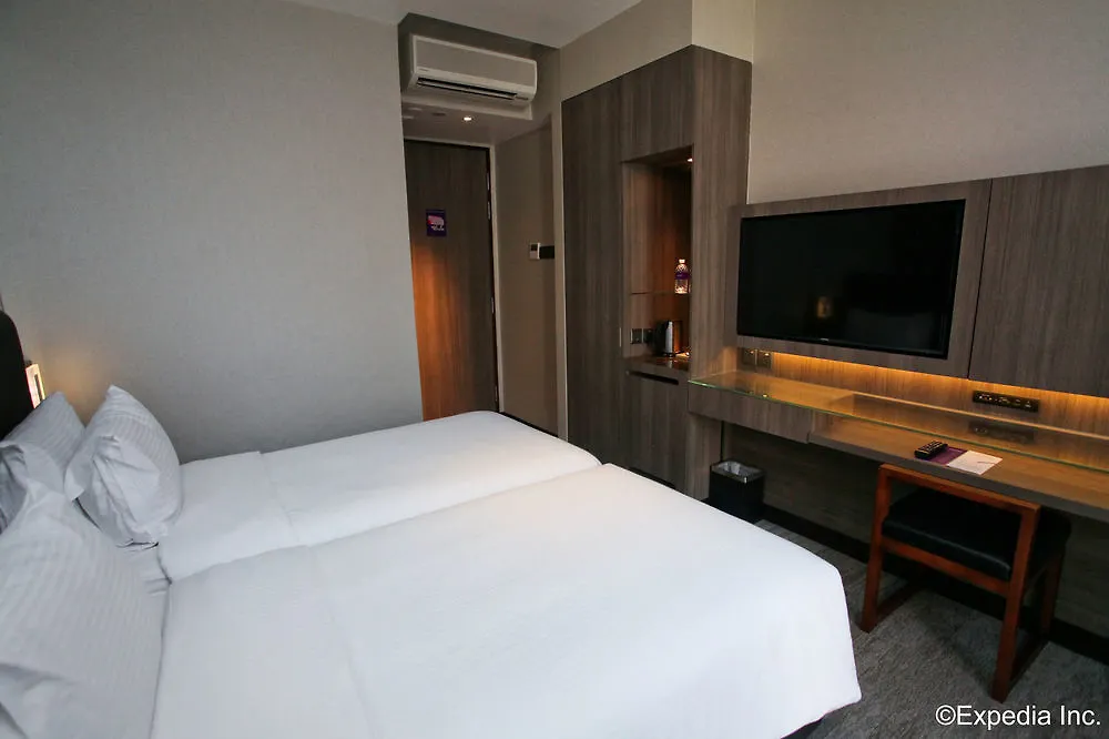 Aqueen Hotel Kitchener Singapore