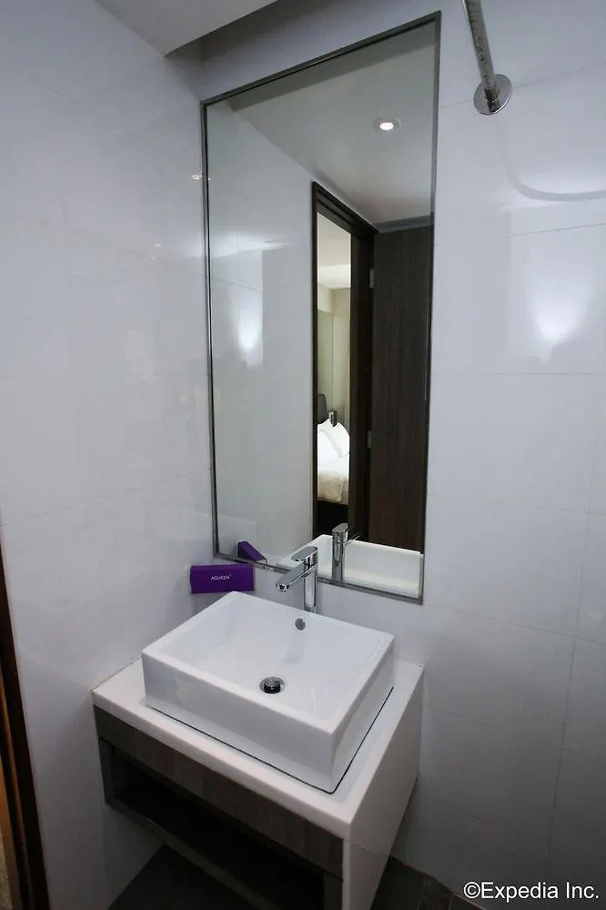 Aqueen Hotel Kitchener Singapore 3*,