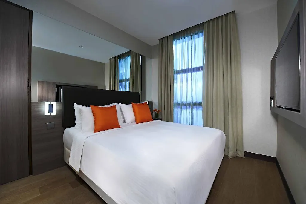 Aqueen Hotel Kitchener Singapore