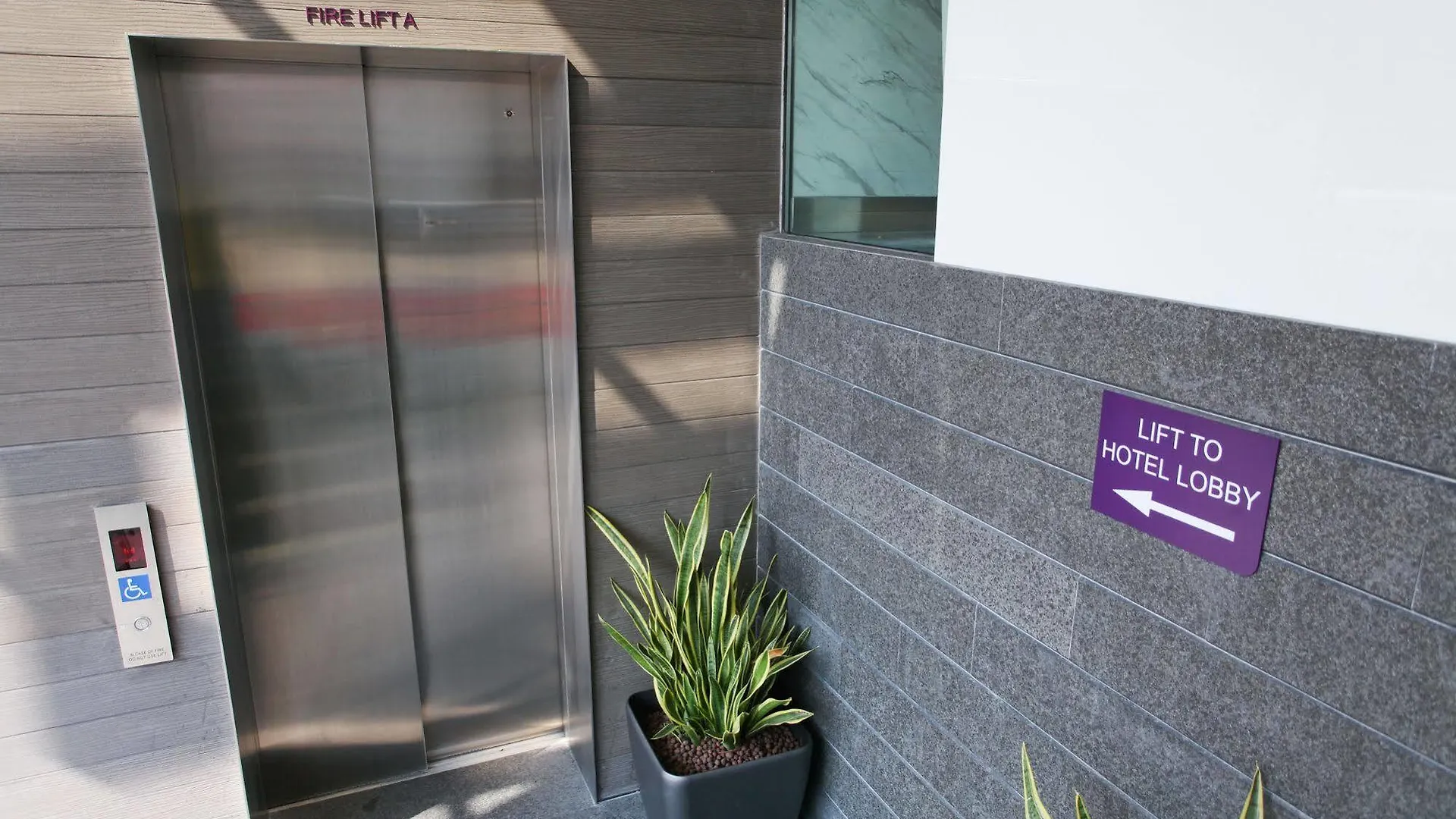 Aqueen Hotel Kitchener Singapore Singapore